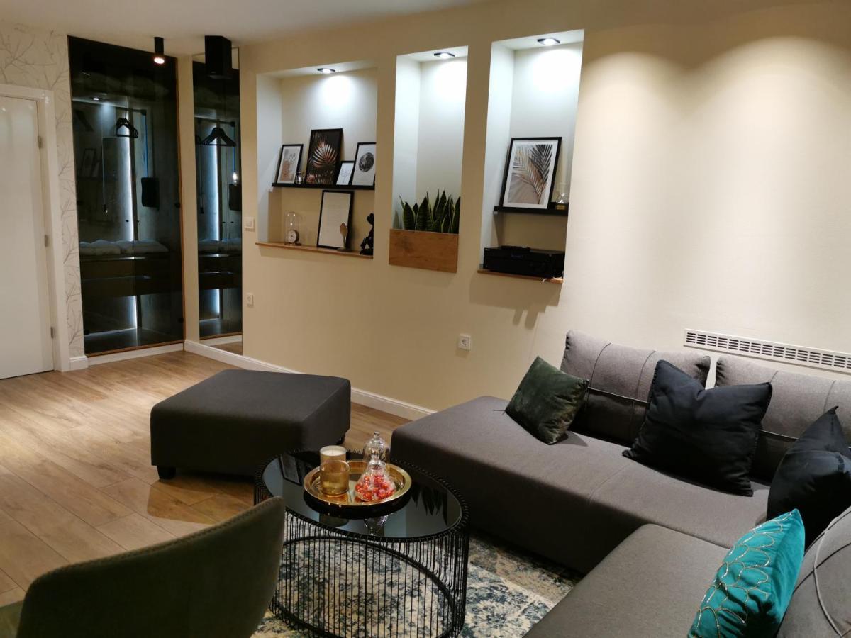 Apartman My Story โอซีเยก ภายนอก รูปภาพ
