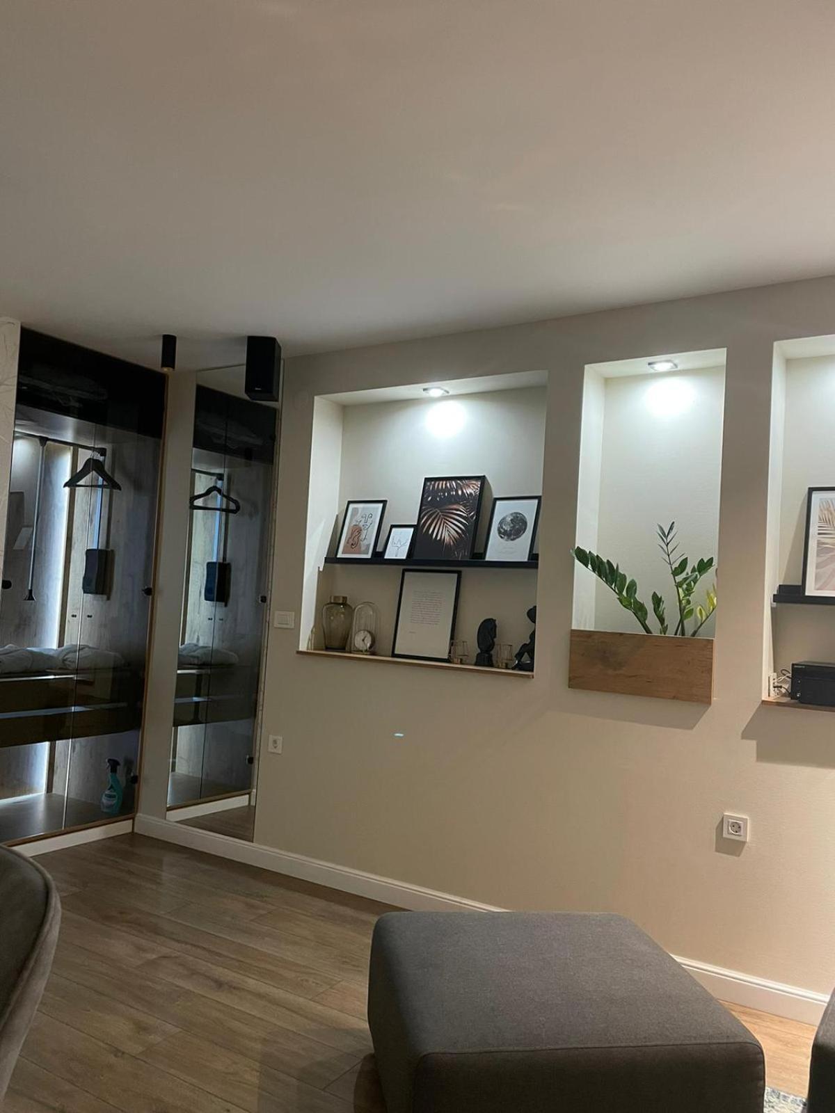 Apartman My Story โอซีเยก ภายนอก รูปภาพ